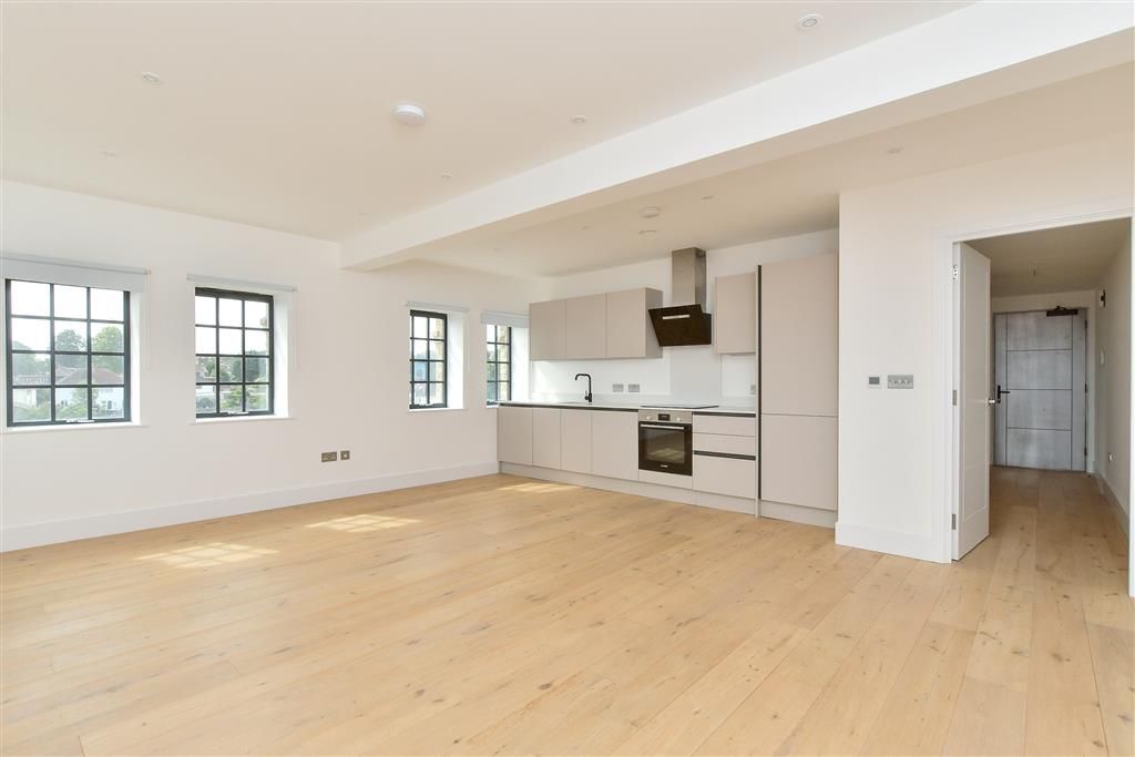 Property photo 3 of 15 Lounge/ Kitchen/ Diner