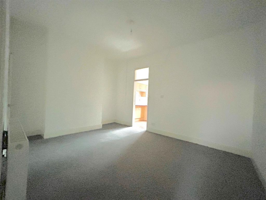 Property photo 3 of 11 Dining Room.Jpg