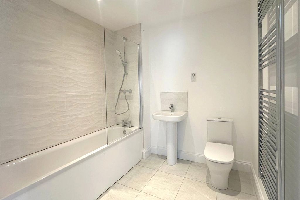 Property photo 3 of 4 Picture No. 08