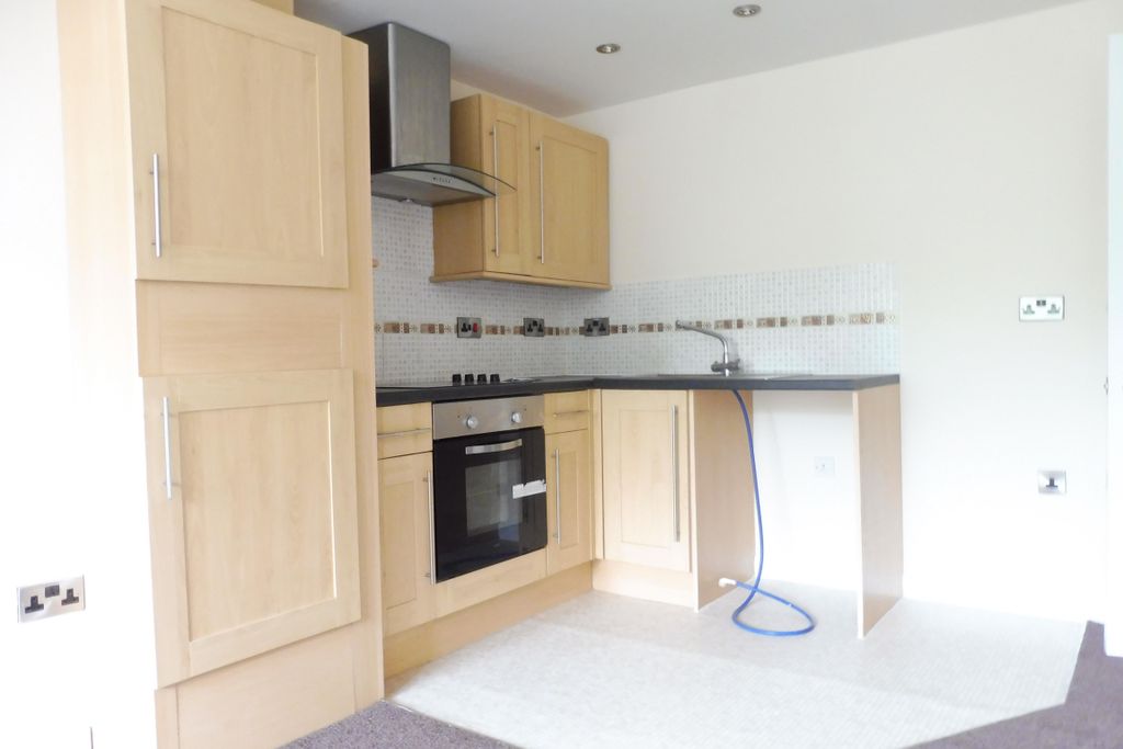 Property photo 3 of 7 Kitchen