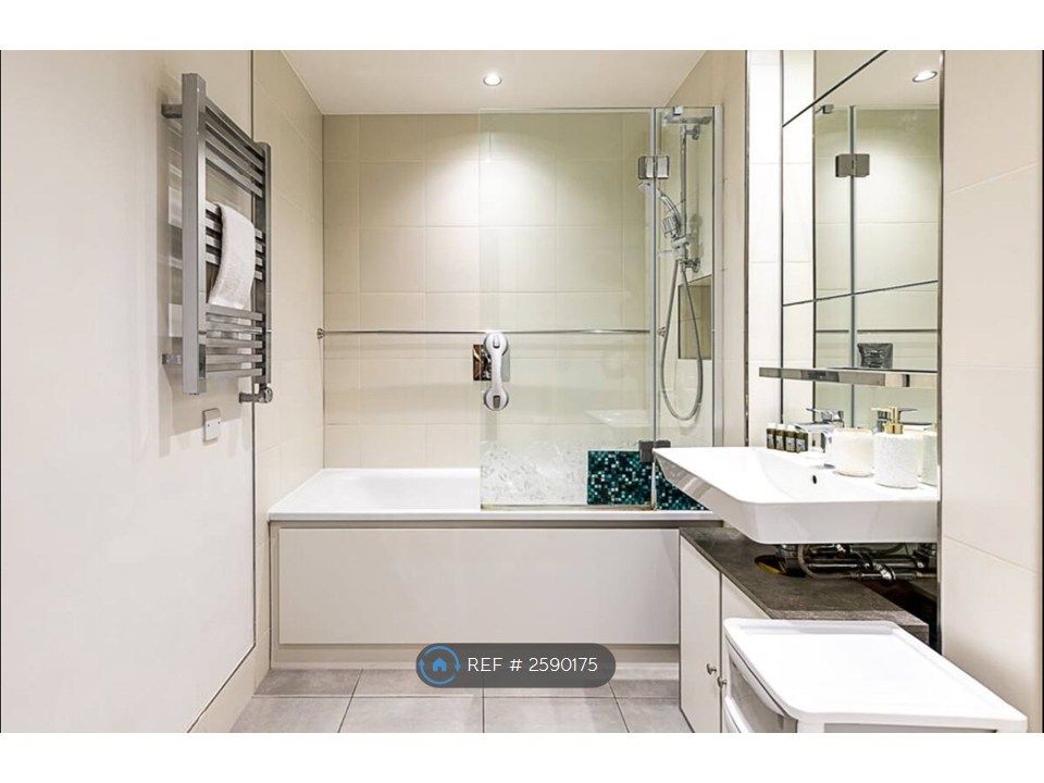 Property photo 2 of 32