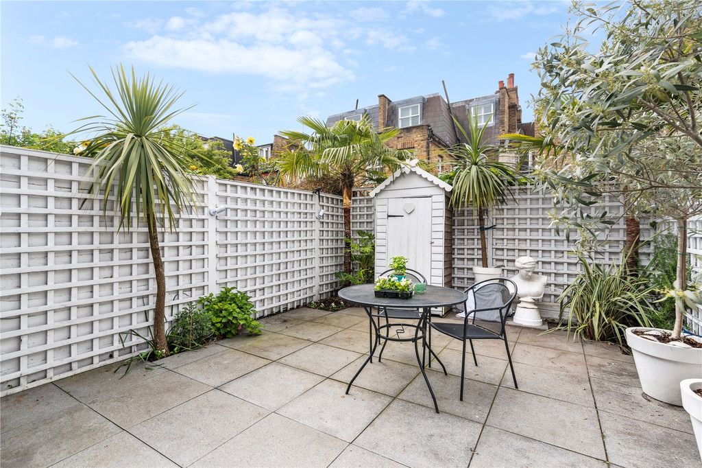 Property photo 1 of 10