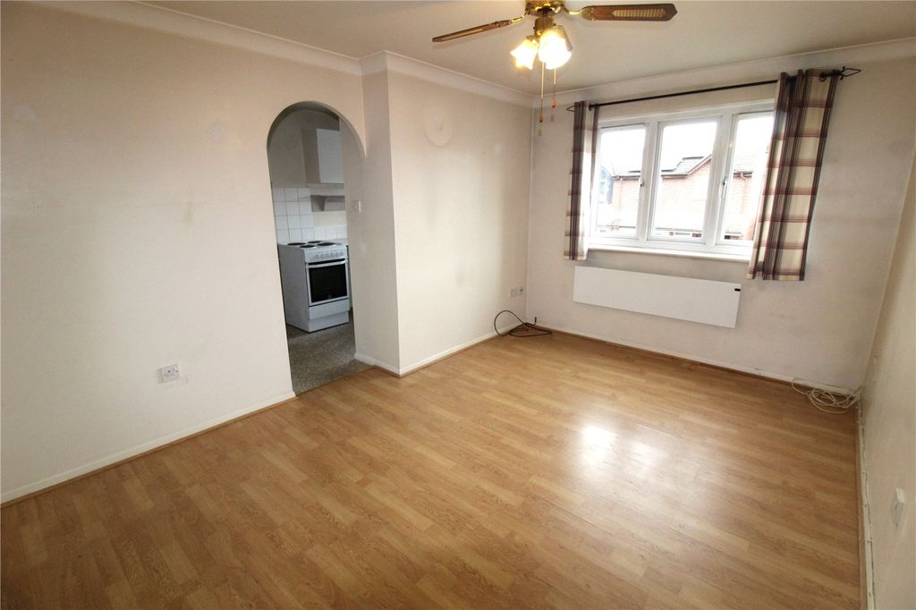 Property photo 2 of 7 Picture No. 12