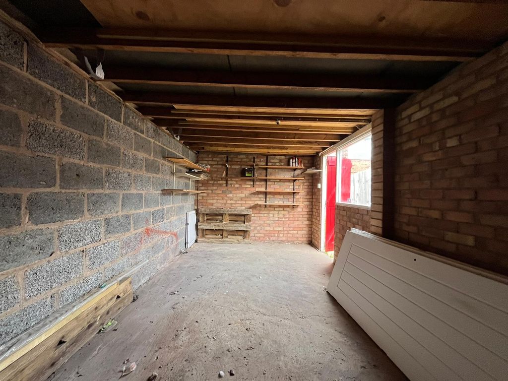 Property photo 2 of 3
