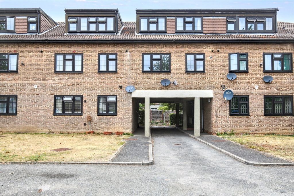 Property photo 1 of 12 External