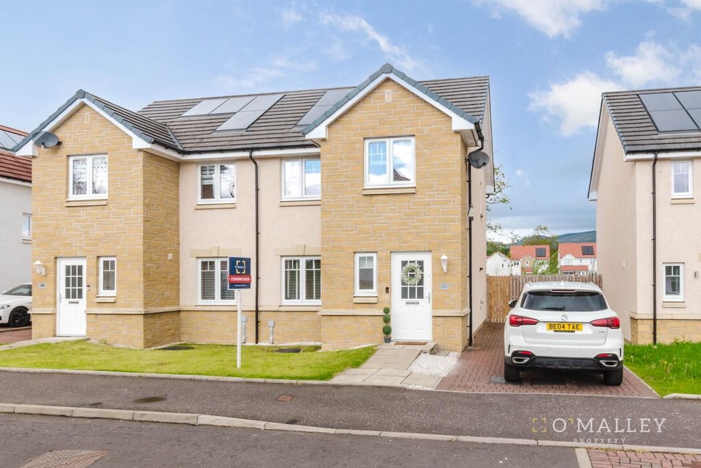 Property photo 1 of 16 External Front