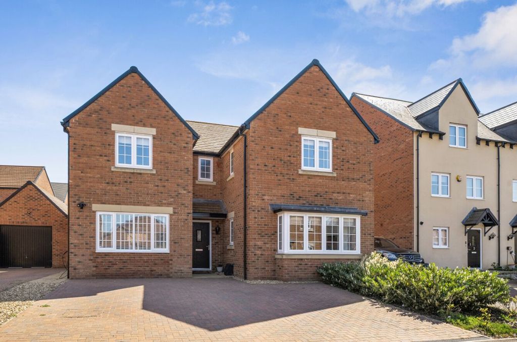 Property photo 1 of 22