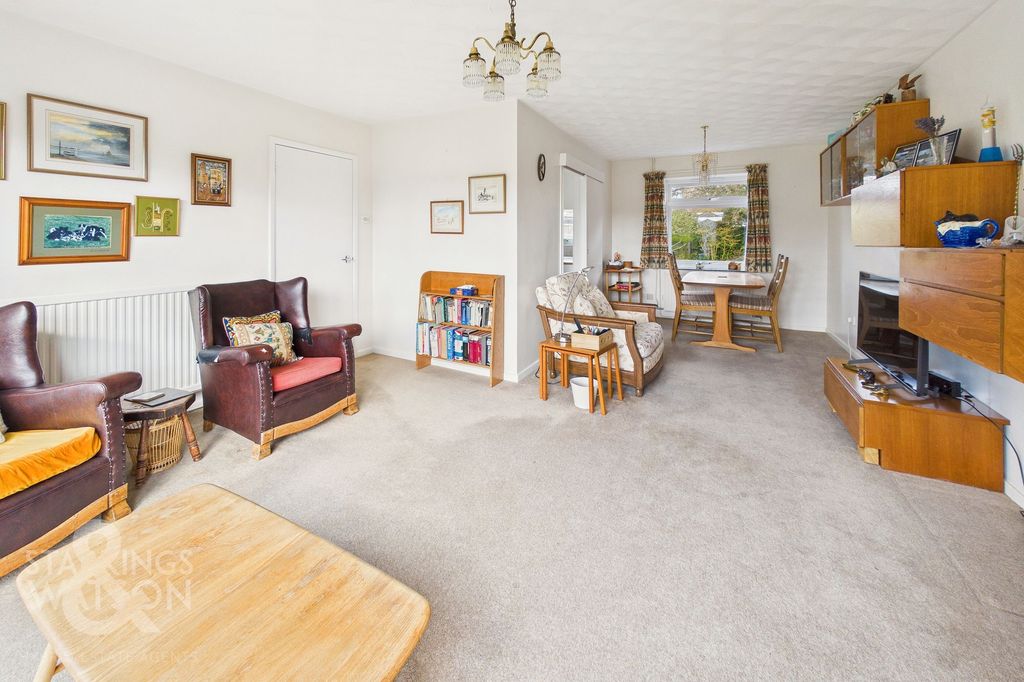 Property photo 2 of 19