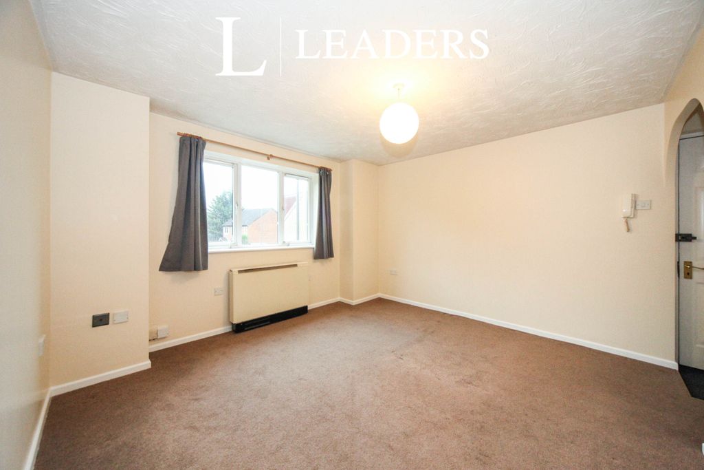 Property photo 3 of 9 3