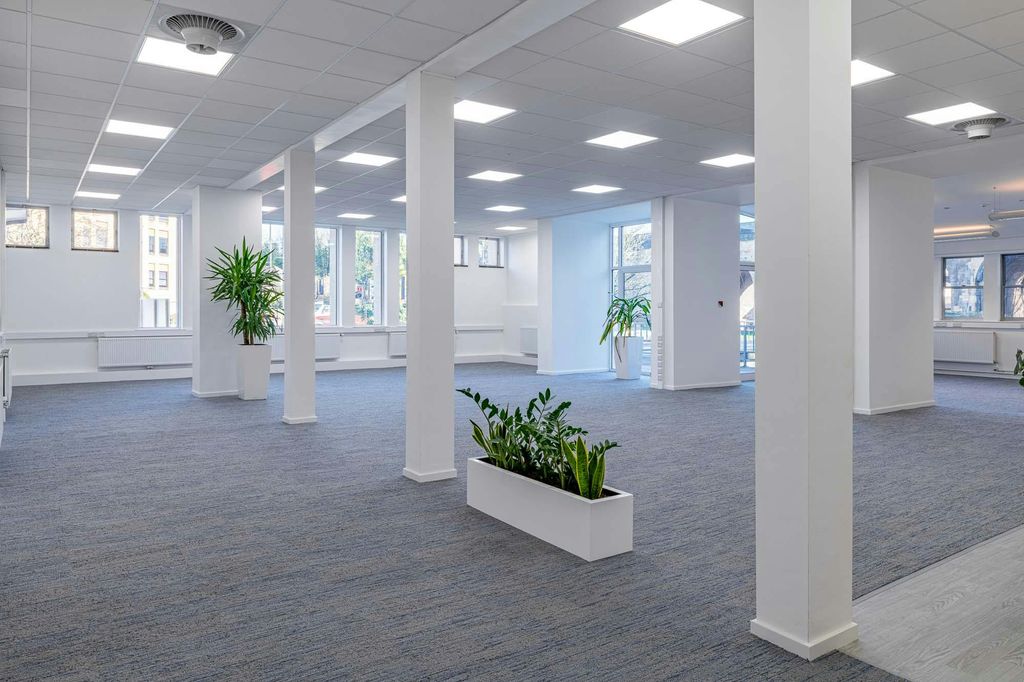 Property photo 2 of 4 Arches Suite 3.Jpg