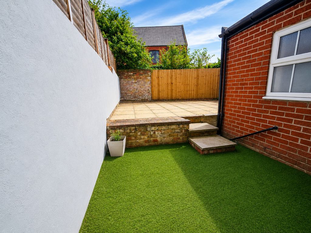 Property photo 2 of 6