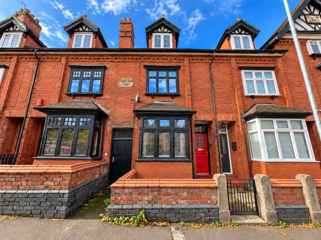 Property photo 1 of 30 Frontage