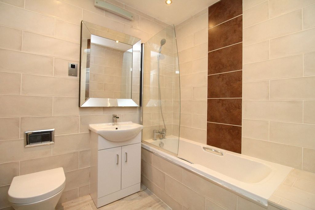 Property photo 3 of 13 Picture 3