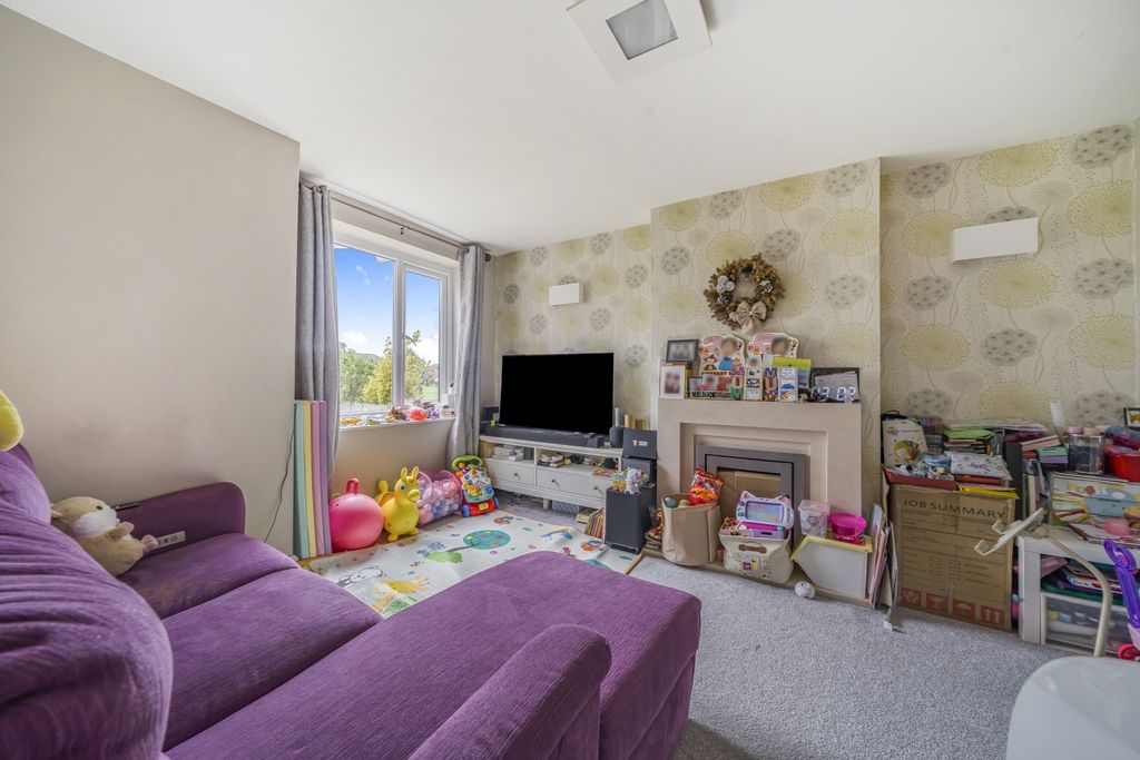 Property photo 3 of 12 Lounge Ewemove Sale Samantha Corbett