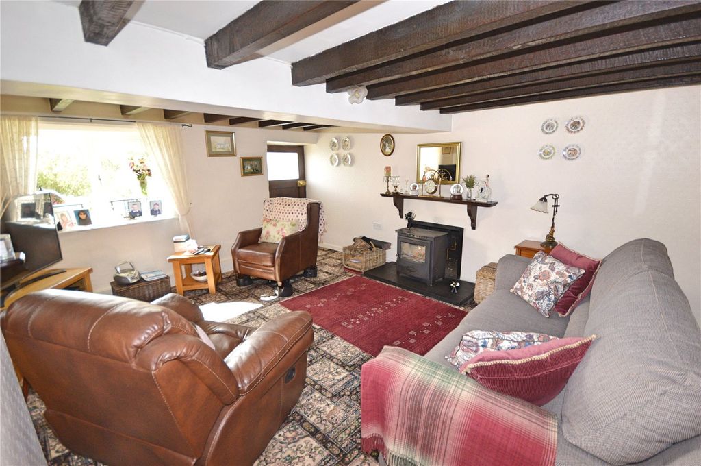 Property photo 2 of 35 Picture No. 05