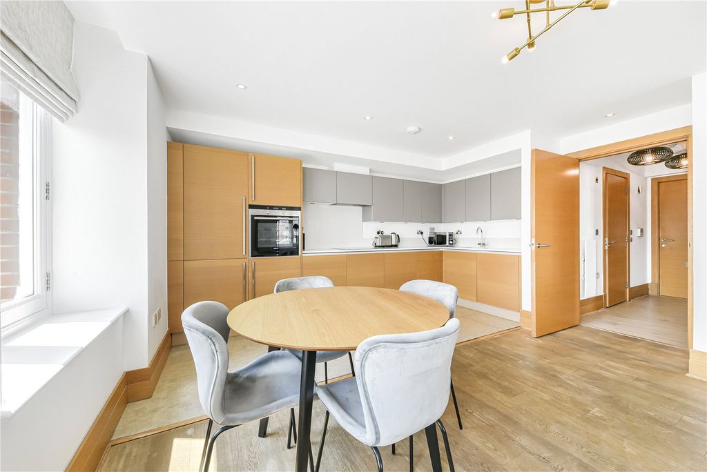 Property photo 3 of 16 Picture No. 27