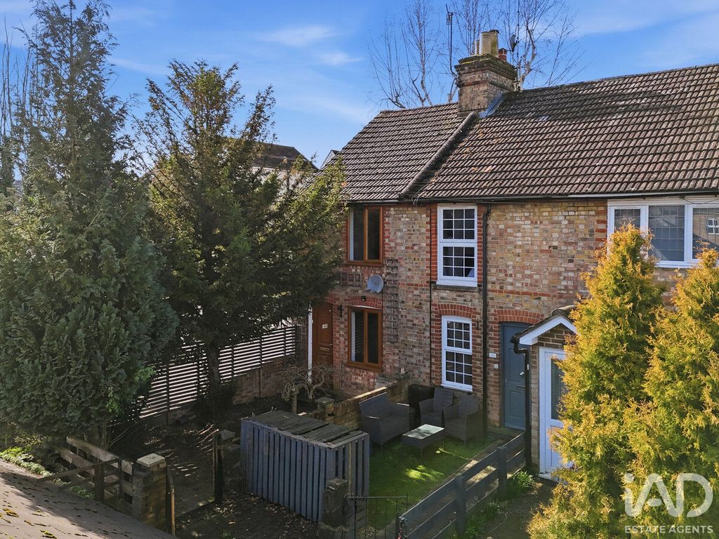 Property photo 1 of 11