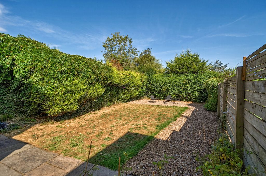 Property photo 2 of 14 1504081-12-6A7c8F...