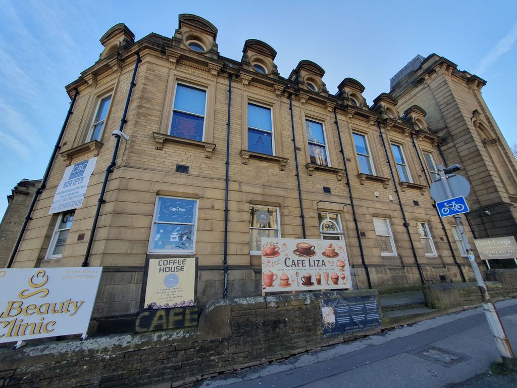 Property photo 2 of 11