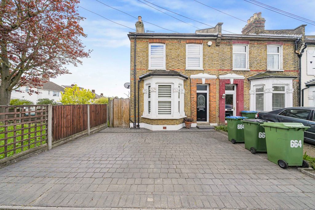 Property photo 1 of 27 Picture No. 16