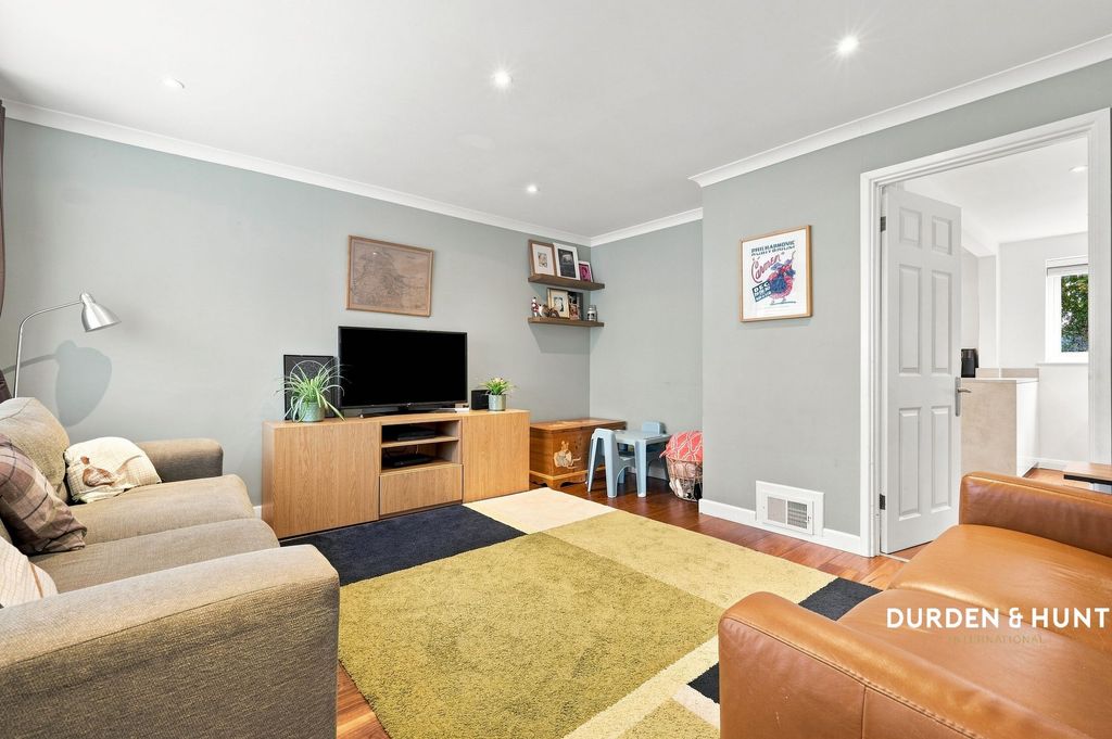 Property photo 2 of 28