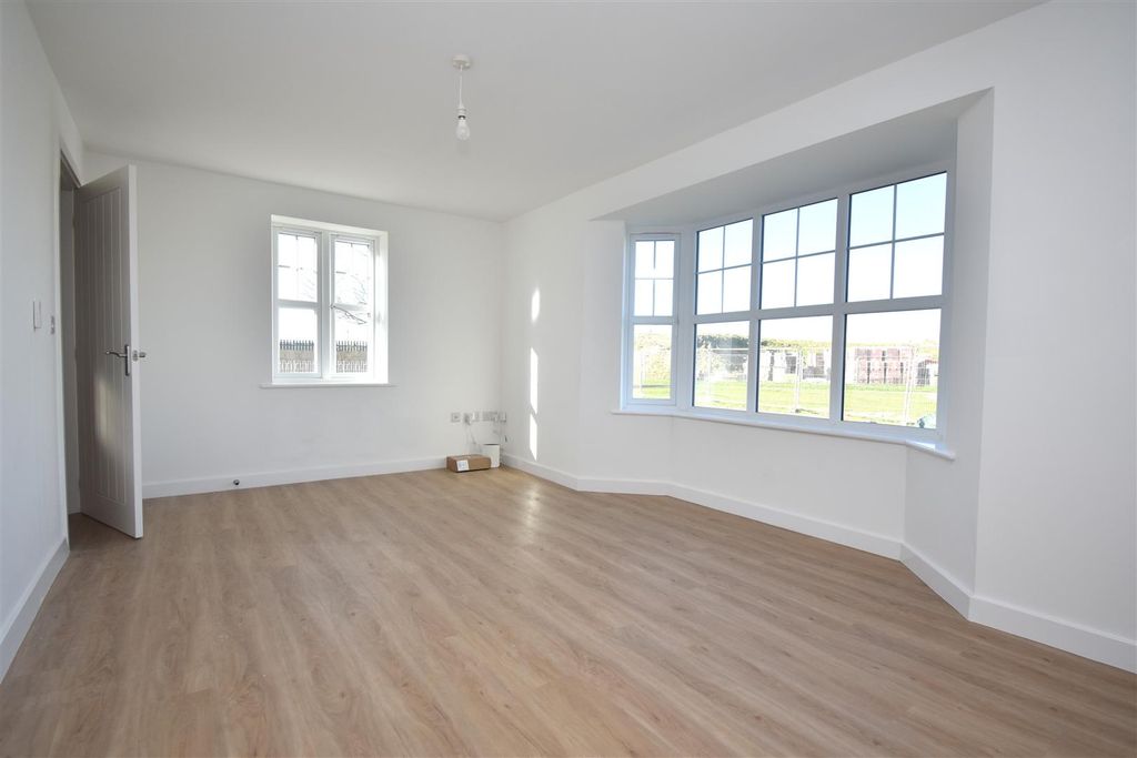 Property photo 2 of 14 Dsc_0120.Jpg