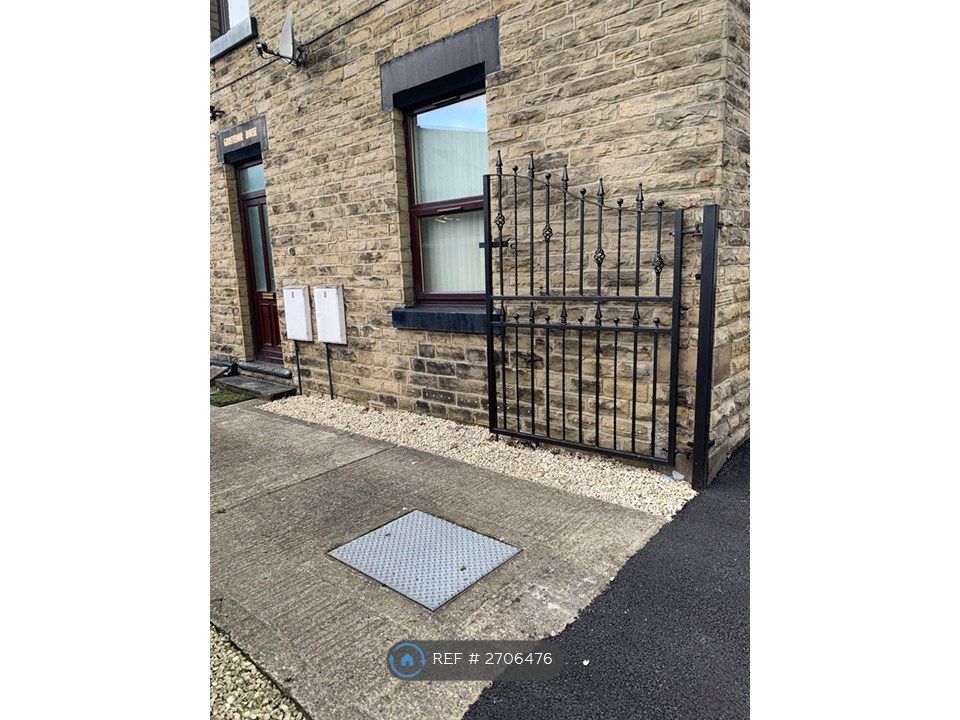 Property photo 2 of 24