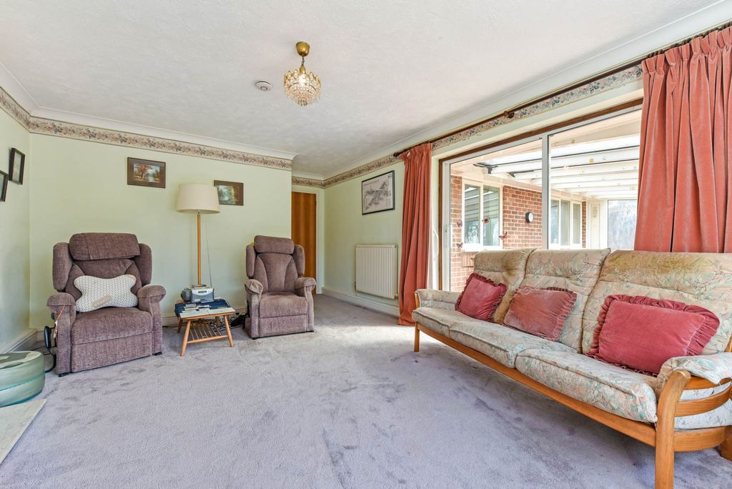 Property photo 2 of 16