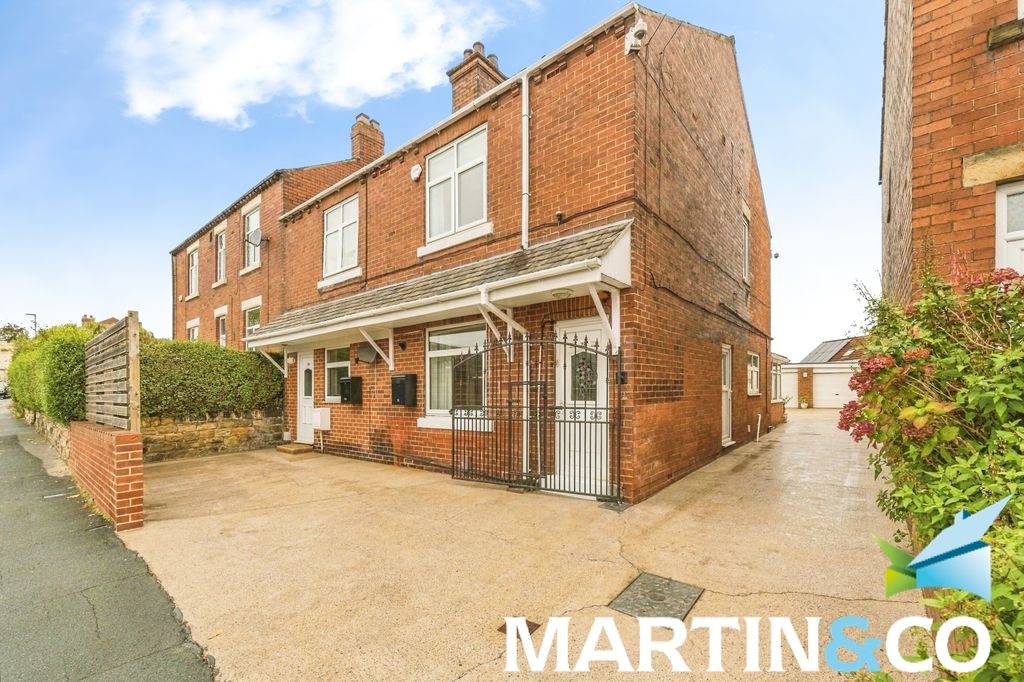 Property photo 1 of 34 4E02d515-43 20- 2078 20High 20Street 20Wf4 203EE