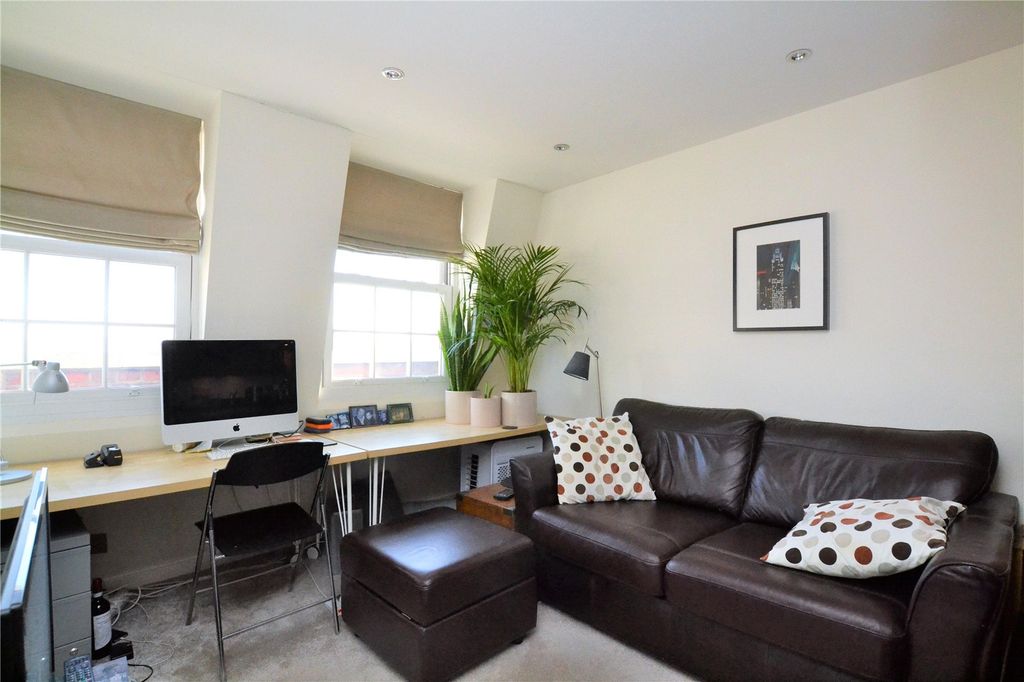 Property photo 2 of 5 Picture No. 05