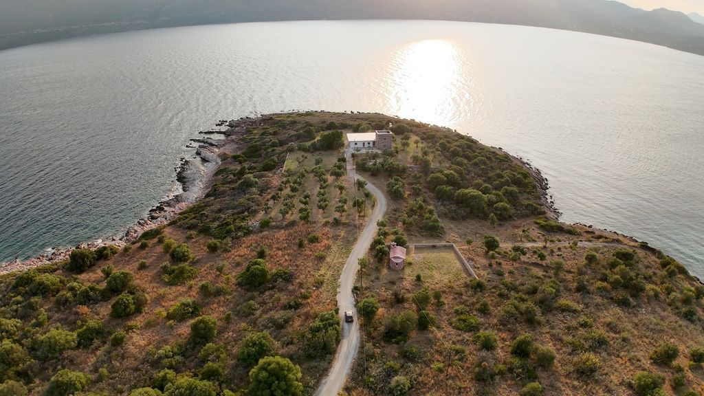 Property photo 3 of 20