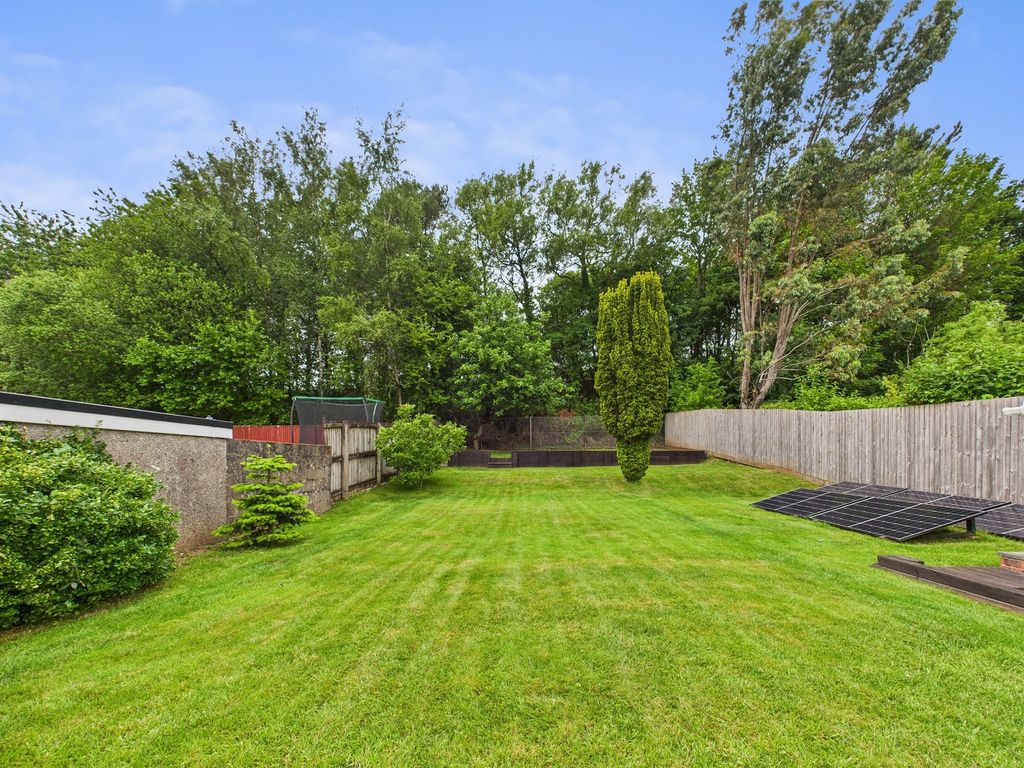 Property photo 2 of 37 Rear Garden