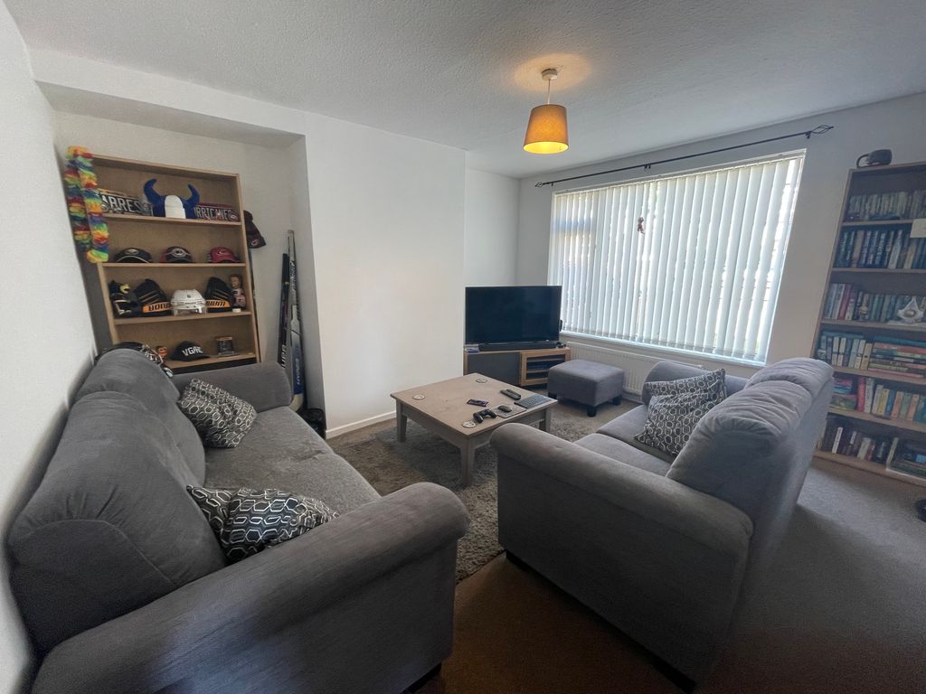 Property photo 3 of 10 Image