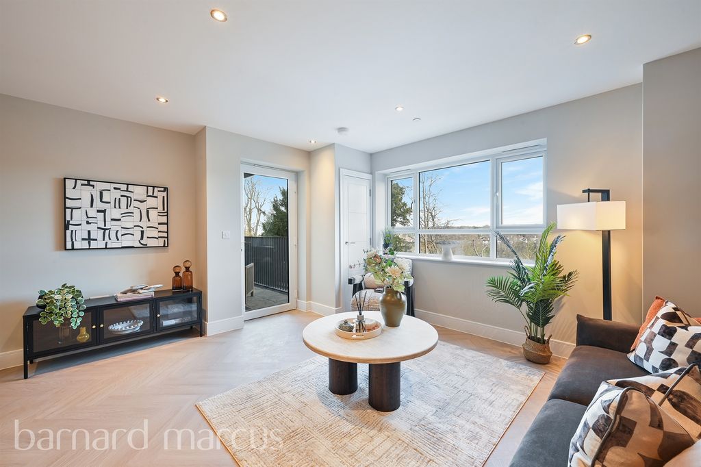 Property photo 3 of 8