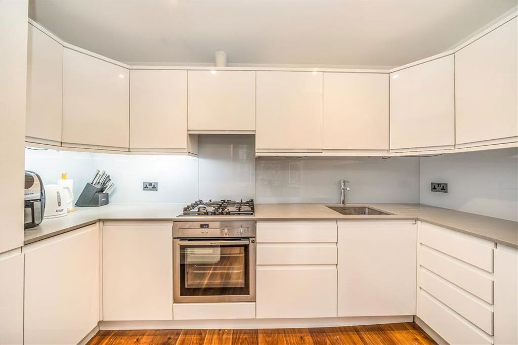 Property photo 3 of 8