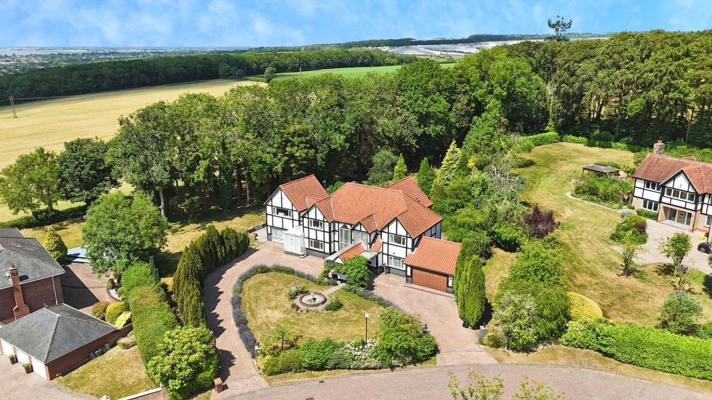 Property photo 1 of 19 3289484