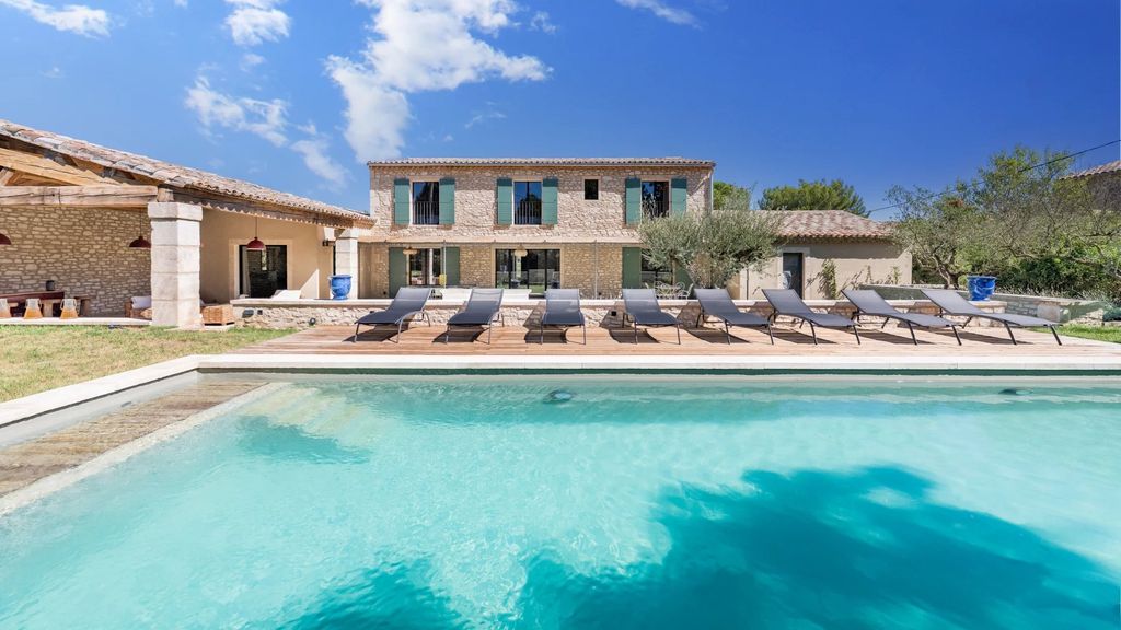 Property photo 2 of 22