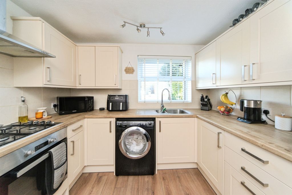 Property photo 3 of 20