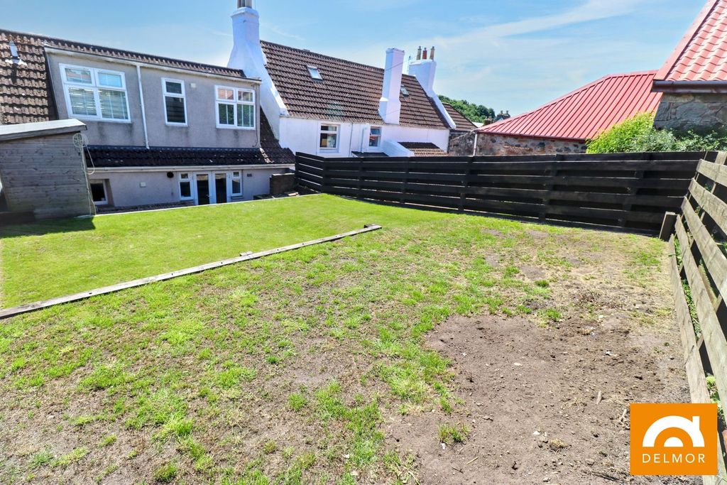Property photo 2 of 22