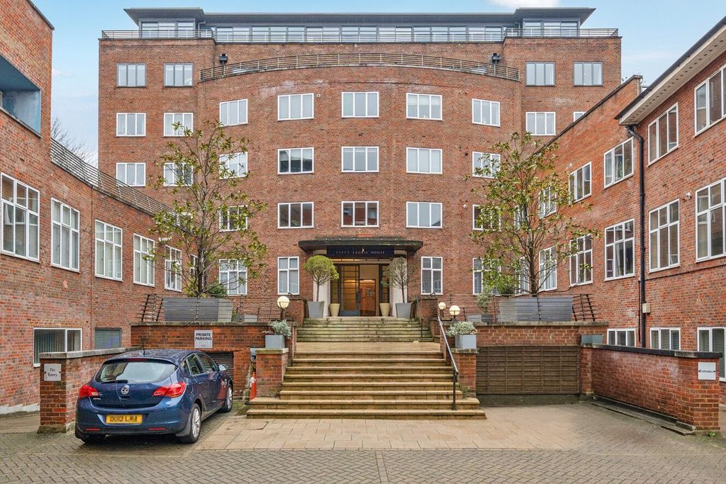 Property photo 2 of 18 Picture No. 03