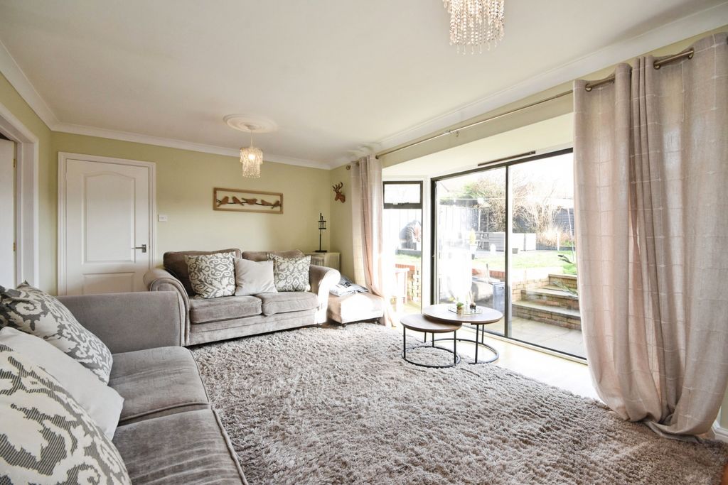 Property photo 3 of 28 Photo #3