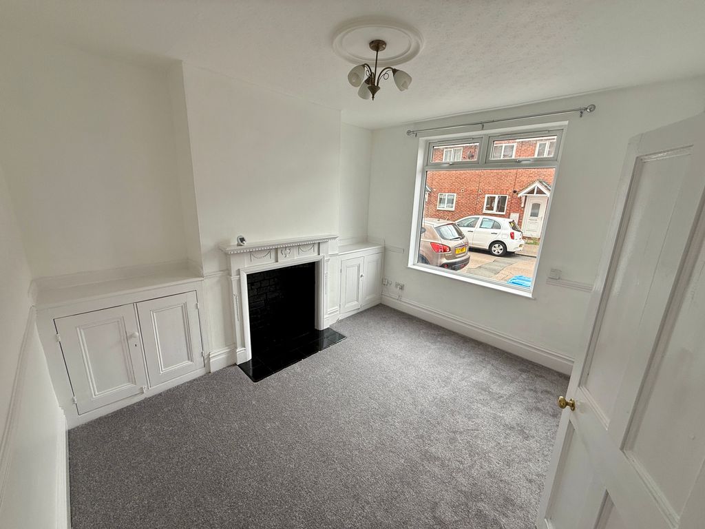 Property photo 2 of 15 Image