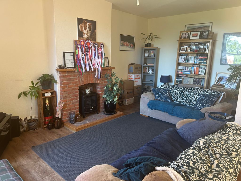 Property photo 3 of 19