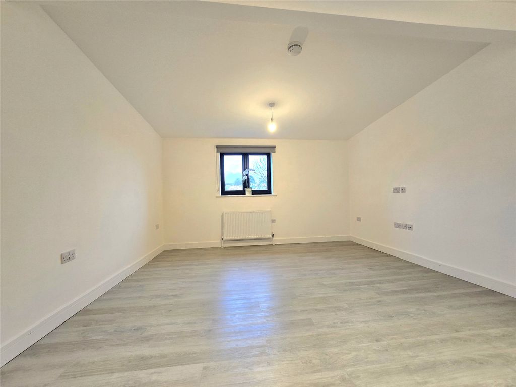 Property photo 3 of 9 Picture No. 07