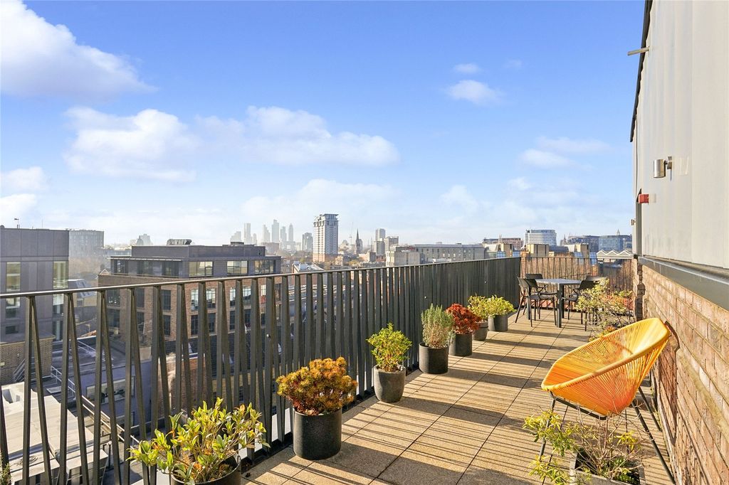 Property photo 3 of 18 Picture No. 20