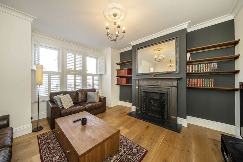 Property photo 3 of 10