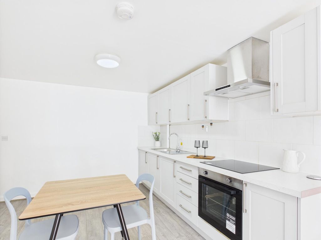 Property photo 1 of 4