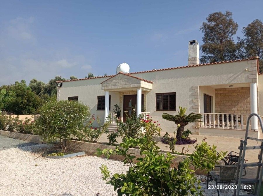 Property photo 1 of 9