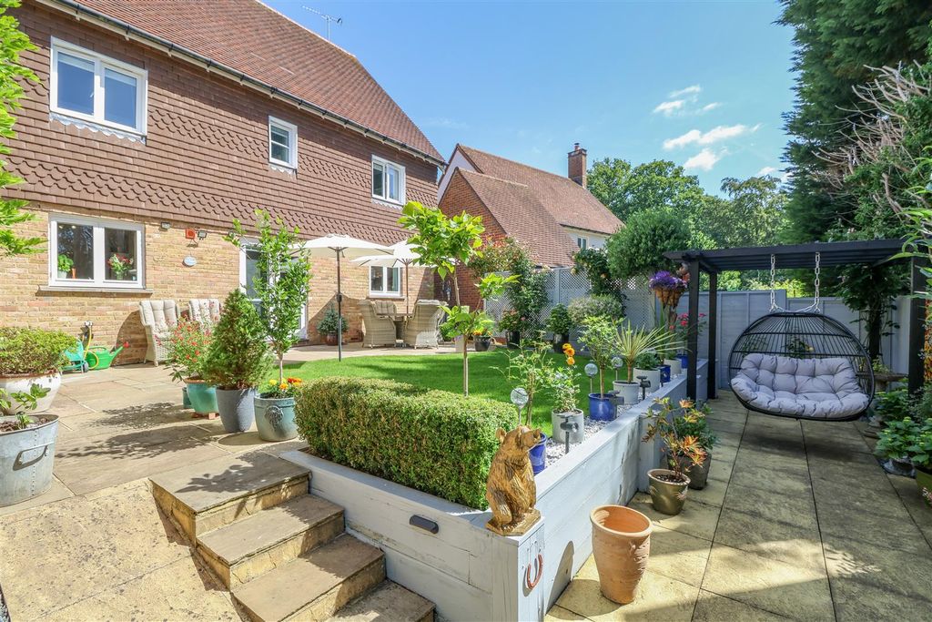 Property photo 1 of 30