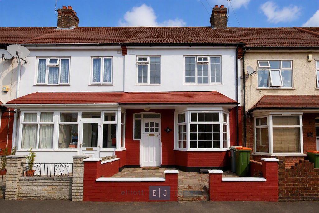 Property photo 1 of 12